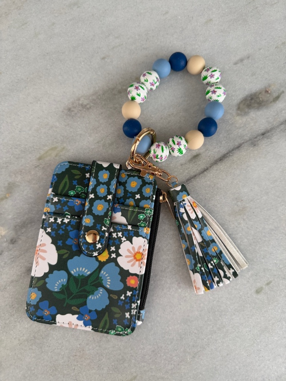 NWOT Floral Wristlet Card Holder with Tassel and Beaded Bracelet - Blue/Green